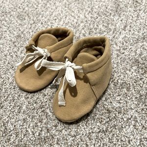 EUC Qunicy Mae Soft Shoes